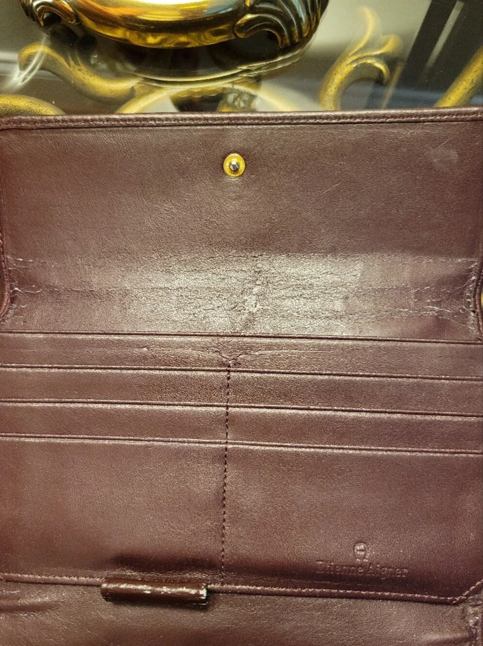 Etienne Aigner true authentic